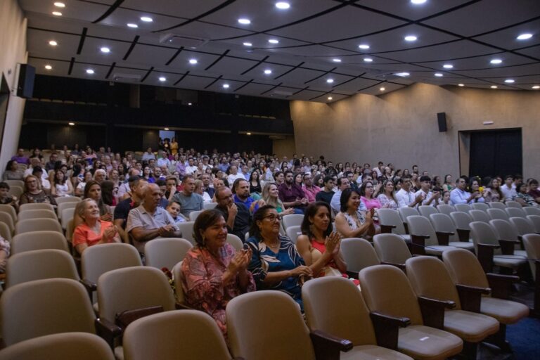 O novo Teatro do CSA recebeu toda a comunidade escolar